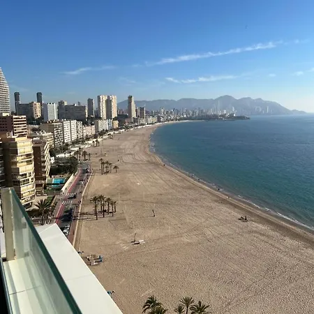 Amazing Beachfront - La Cala * Бенидорм