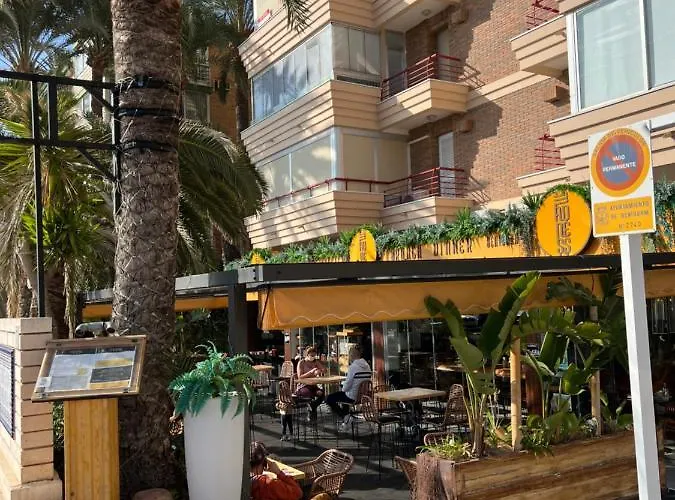 Amazing Beachfront - La Cala