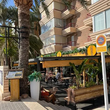 Amazing Beachfront - La Cala